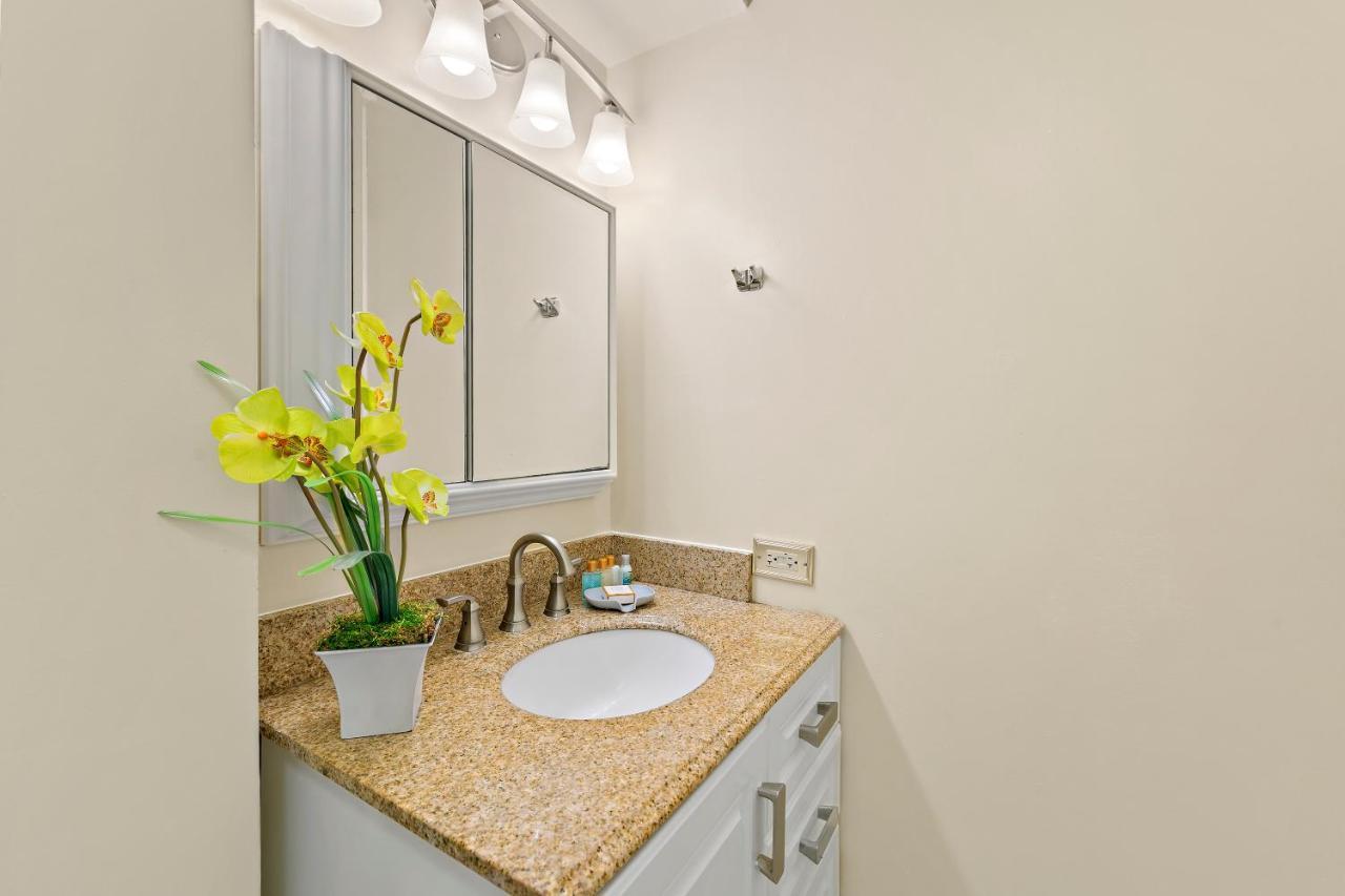 Pacific Monarch - 1 Bedroom - Ocean And City Views! 호놀룰루 외부 사진